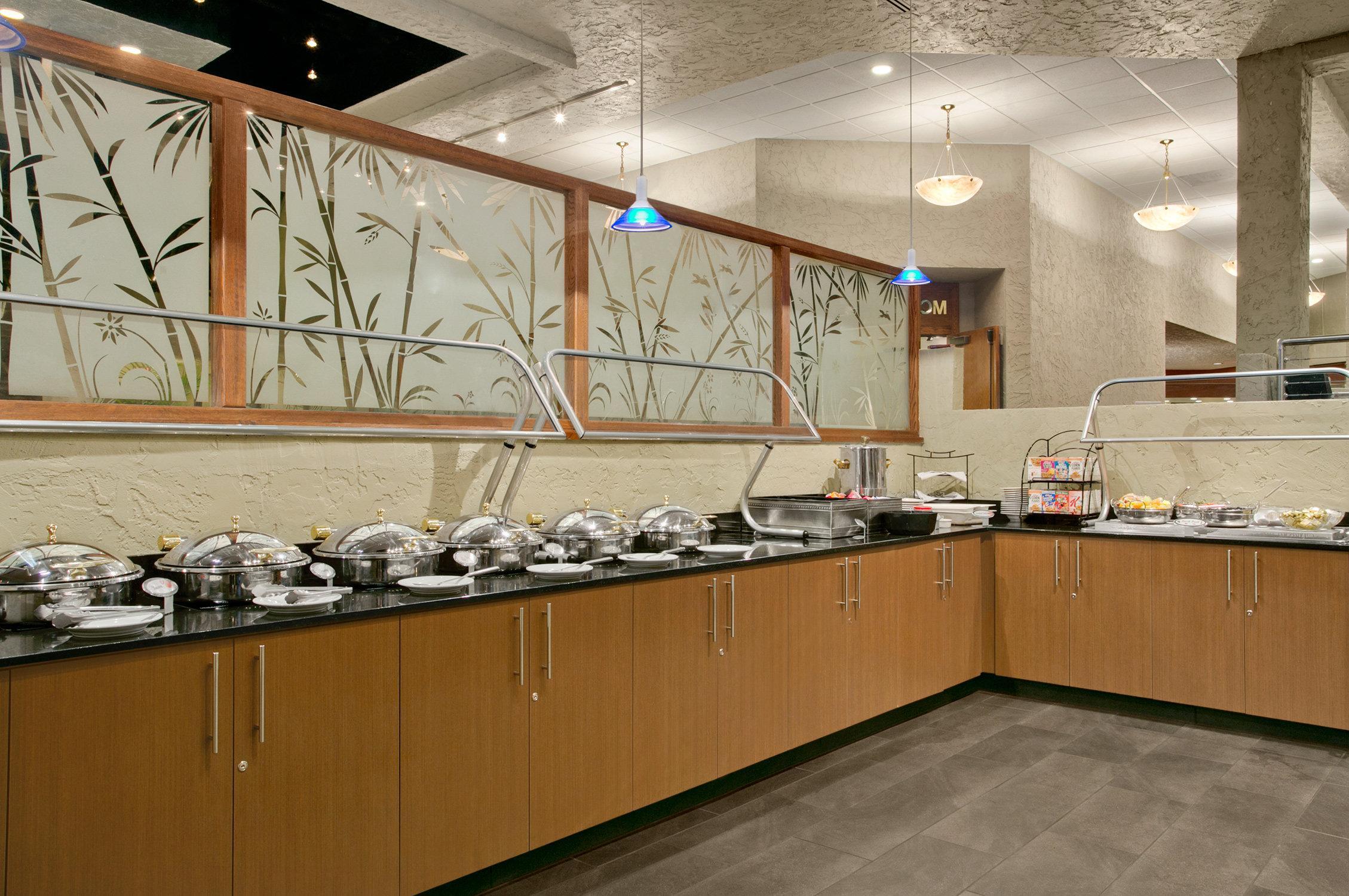 Отель Crowne Plaza Columbus North - Worthington By Ihg Экстерьер фото